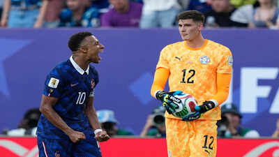 Paraguay gets physical in a heated world cup loss to france in steamy philadelphia.jpg