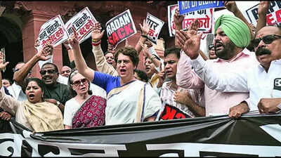 Parliament face off.jpg