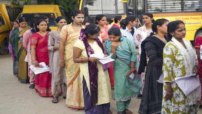 Uptet by upessc in varanasi.jpg