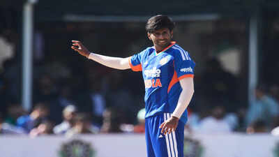 Zimbabwe india cricket.jpg