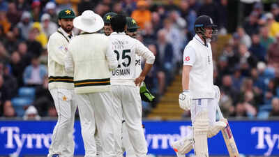 1787628150 england pakistan cricket.jpg