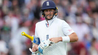 1788175408 joe root.jpg