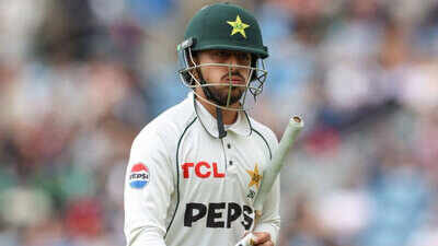 Azan awais.jpg