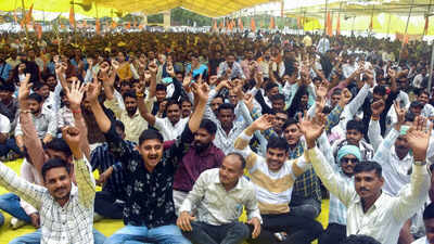 Contractual employees under the banner of bharatiya mazdoor sangh.jpg