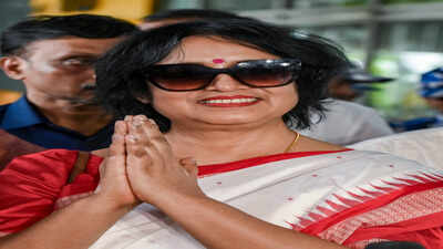Exiled author taslima nasreen arrives in kolkata after nearly 19 years.jpg