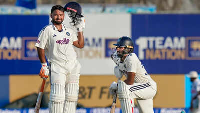Ind vs sl 1st test match day 1.jpg