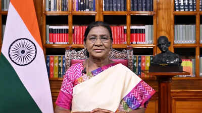Independence day 2026 president murmu approves 78 gallantry awards.jpg