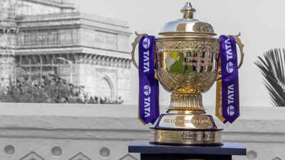 Ipl trophy photo credit bcciipl.jpg
