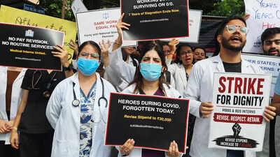 Jammu mmbs interns protest.jpg