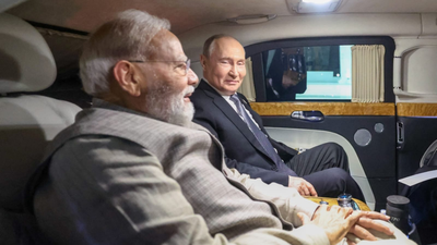 Pm modi with russian president vladimir putin.jpg