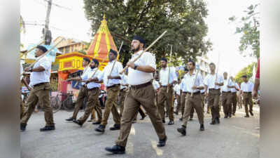 Rss helps assam flood victims.jpg