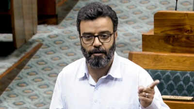 Ruhullah mehdi.jpg