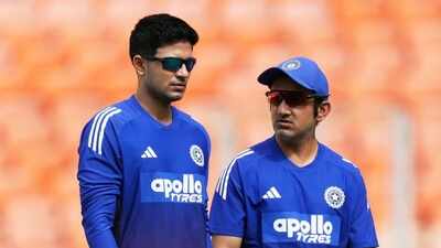 Shubman gill gautam gambhir.jpg