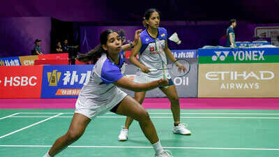 Tressa jolly and gayatri gopichand pullela.jpg