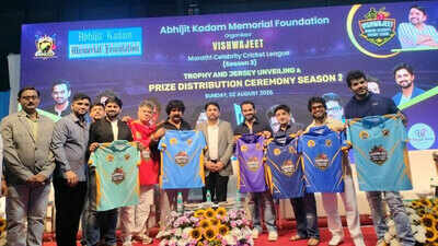 Vishwajeet marathi celebrity cricket league.jpg