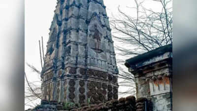 100 year old hindu temple was demolished in pakistans punjab.jpg