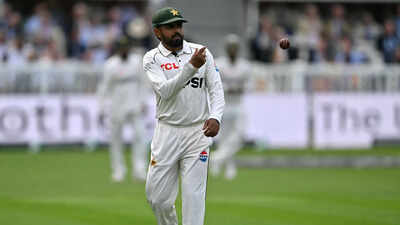 1788499071 babar azam.jpg