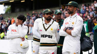1789265712 babar azam.jpg