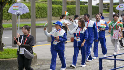 20th asian games indian delegation members in nagoya.jpg