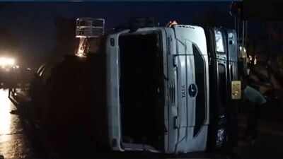 5 killed 20 injured in bus bulker collision in madhya pradesh photo credit ani.jpg