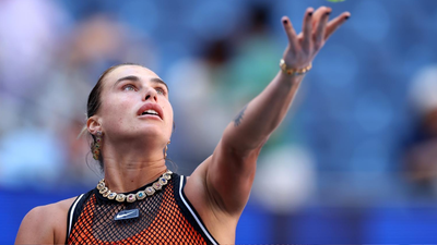 Aryna sabalenkas 127 carat us open jewellery moment.jpg