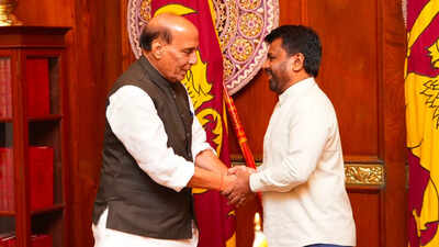 Defence minister meets sri lankan president.jpg