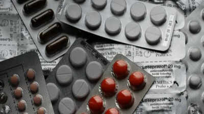 Health ministry warns against misuse of painkillers antibiotics over kidney disease risk.jpg