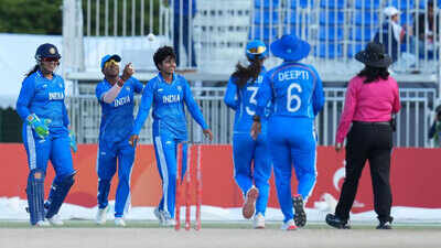 India beat sri lanka.jpg