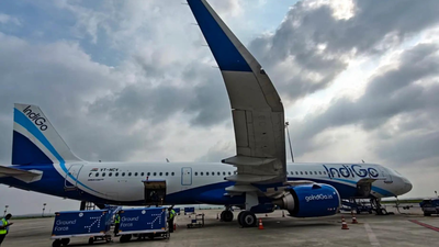 Indigo flight from navi mumbai hits pole at srinagar airport representative image.jpg