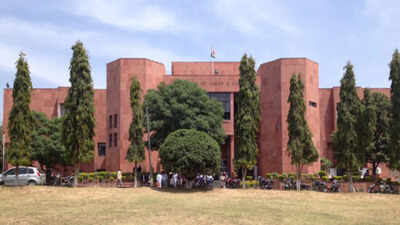 Jammu and kashmir high court.jpg