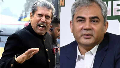 Kapil dev and mohsin naqvi.jpg