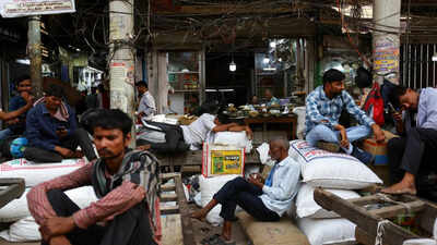 Migration improves living standards for many workers but job insecurity and lack of contracts persis.jpeg