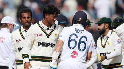 Root pakistan 1209 reu.jpg
