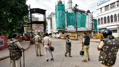 Shahi masjid case reuters photo.jpg