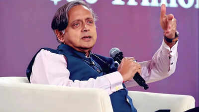 Shashi tharoor is known for his use of rarely used and often difficult to pronounce english words.jp .png