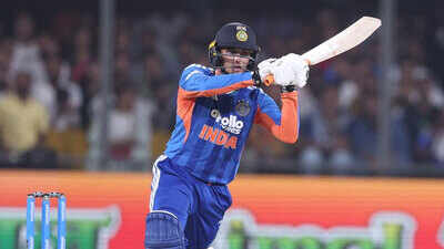 1791785619 abhishek sharma.jpg