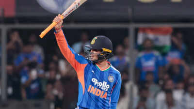 1791804080 abhishek sharma.jpg