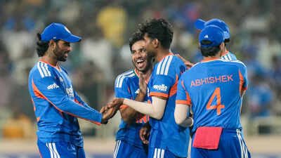 1792237354 ind vs wi 2nd t20.jpg