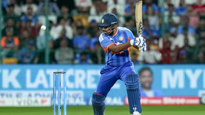 1792317637 ind vs wi 5th t20i final.jpg