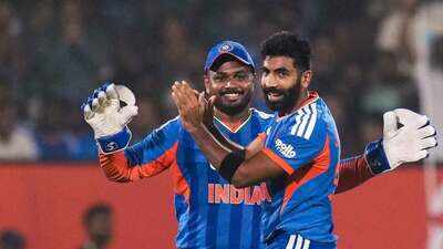 Bumrah samson 1510 s.jpg