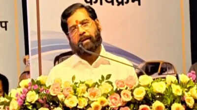 Eknath shinde demands rahul gandhis apology says.jpg