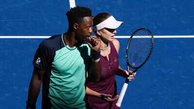 Elina svitolina with gael monfils.jpg