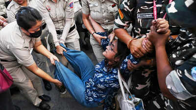 India protests.jpg
