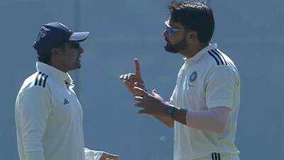 Muesk sarfaraz 0510 bcci.jpg