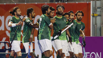 Pakistan hockey team.jpg