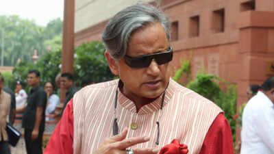 Shashi tharoor.jpg