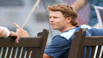Third test england practice session.jpg