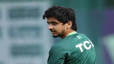 Third test pakistan practice session.jpg