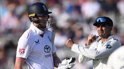 Zak crawley shubman gill.jpg